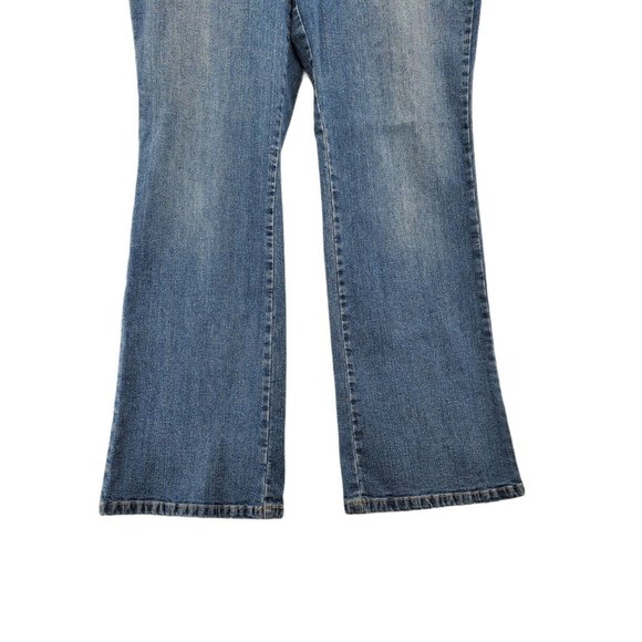 ST. JOHN'S BAY Jeans Women's Denim 5-Pocket Flared Leg Blue 14 - Picture 3 of 8